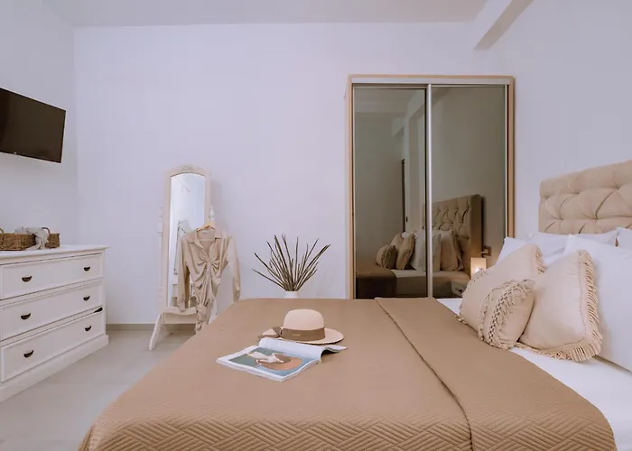 Centrocitta Luxury House * 아르고스톨리온